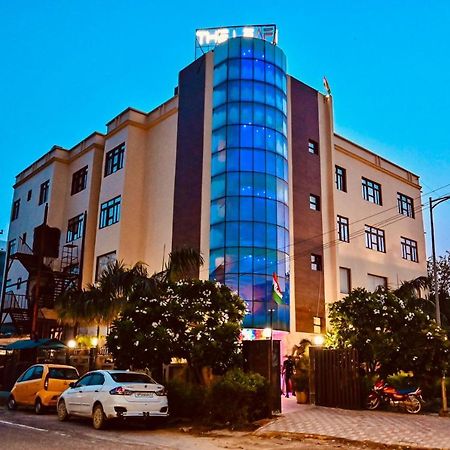 Hotel The Leaf - Gomti Nagar Lucknow Exterior foto