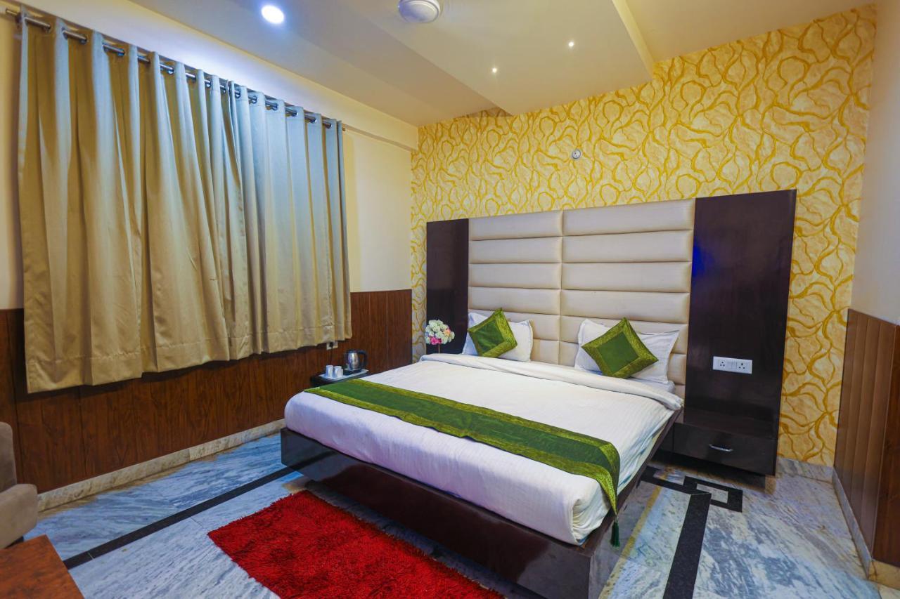Hotel The Leaf - Gomti Nagar Lucknow Exterior foto